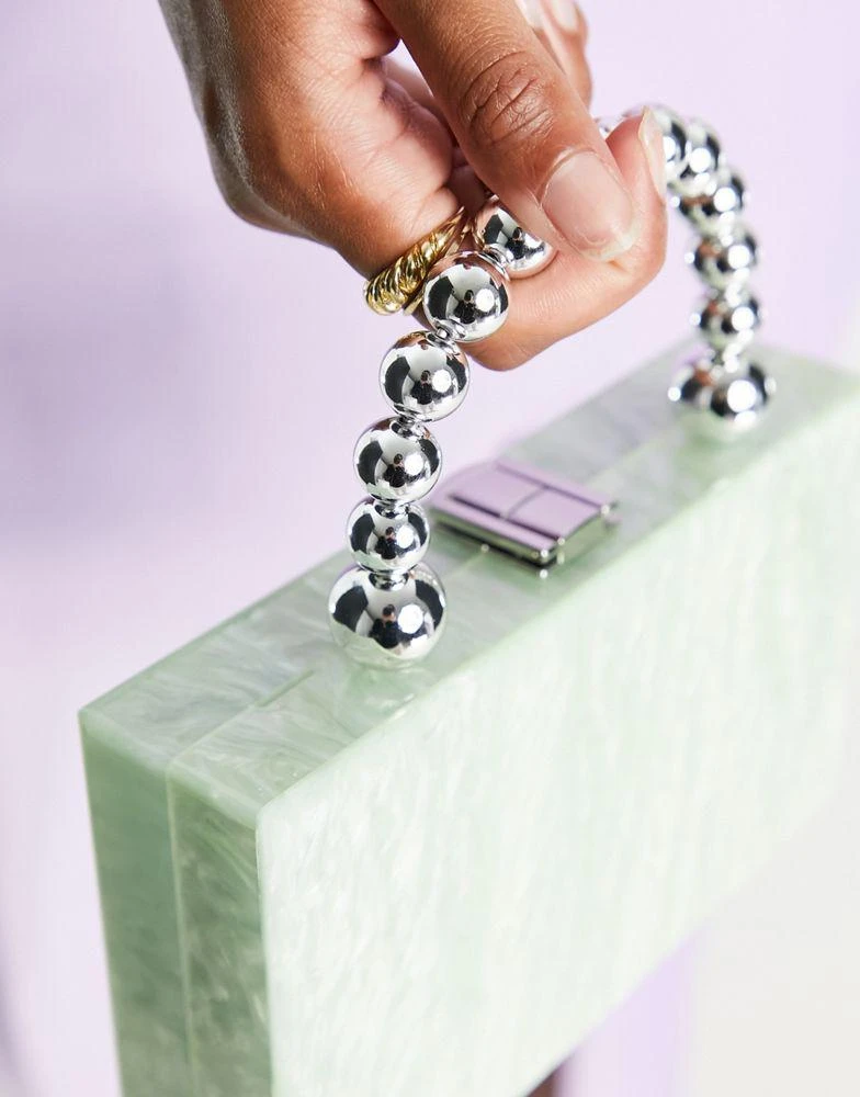 商品ASOS|ASOS DESIGN marble resin clutch bag with beaded grab handle in mint,价格¥174,第2张图片详细描述