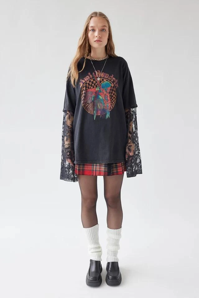 商品Urban Renewal|Urban Renewal Remade Overdyed Lace Sleeve Graphic Tee,价格¥190,第4张图片详细描述