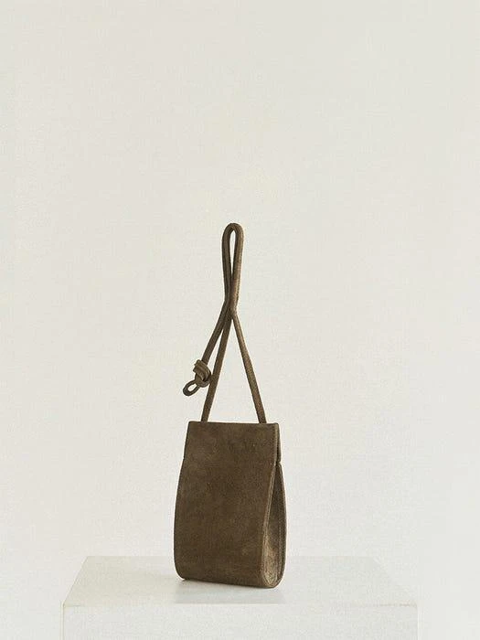 商品AUTT|Egg bag_Suede Khaki,价格¥967,第2张图片详细描述