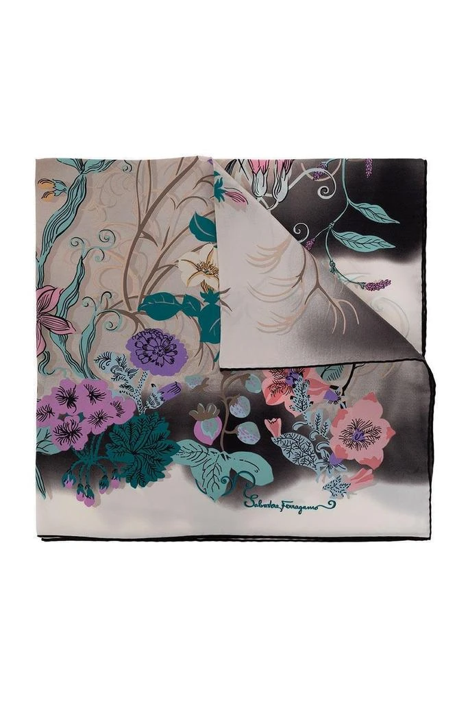 商品Salvatore Ferragamo|Salvatore Ferragamo Floral Printed Scarf,价格¥1638,第1张图片