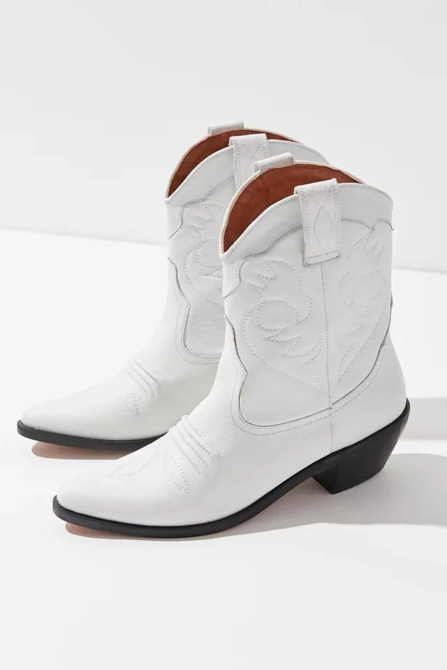 商品Urban Outfitters|UO Lynn Cowboy Boot,价格¥382,第2张图片详细描述