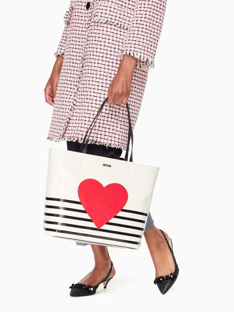 商品Kate Spade|yours truly heart stripe hallie,价格¥881,第2张图片详细描述