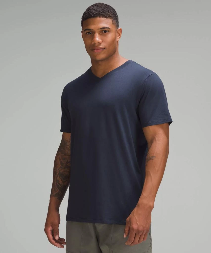 商品Lululemon|lululemon Fundamental V-Neck T-Shirt,价格¥414,第5张图片详细描述