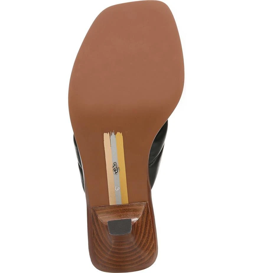 Daphney Sandal 商品