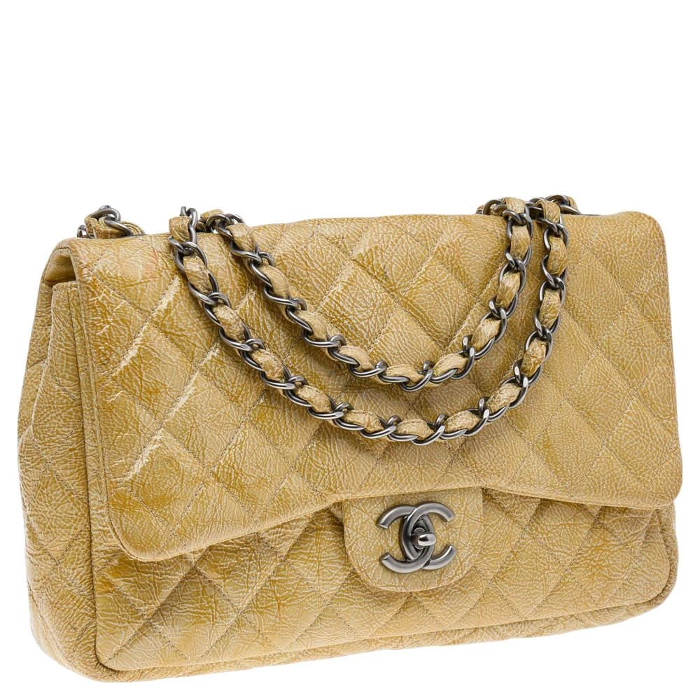 商品[二手商品] Chanel|Chanel Yellow Crinkled Quilted Patent Leather Jumbo Single Flap Bag,价格¥13920,第3张图片详细描述
