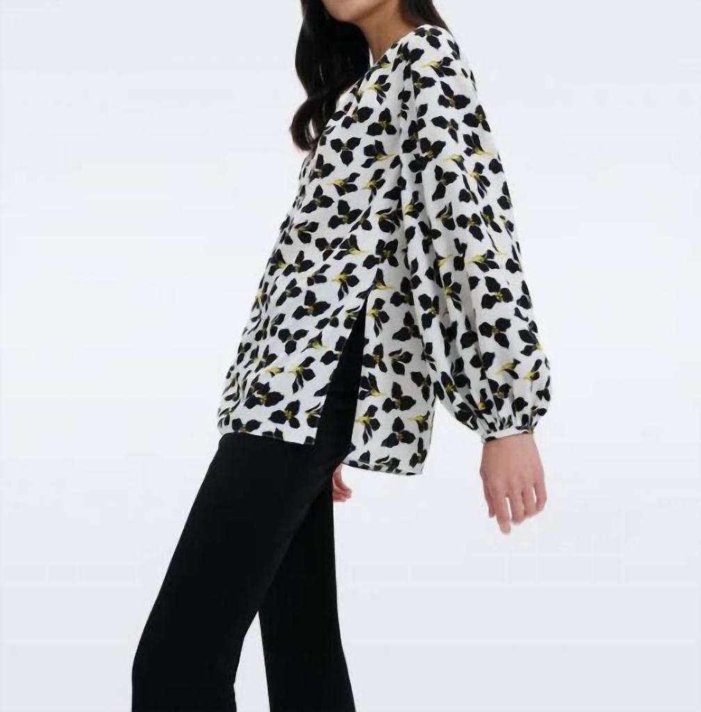 商品Diane von Furstenberg|Freddie Blouse In Graphic Flower Ivory,价格¥1376,第2张图片详细描述