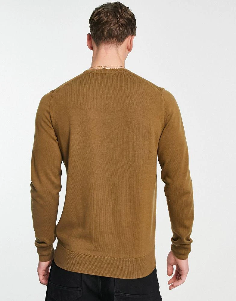 商品Fred Perry|Fred Perry classic crew neck jumper in brown,价格¥779,第2张图片详细描述