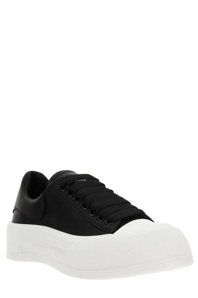 商品Alexander McQueen|Alexander McQueen Deck Plimsoll Lace-Up Trainers,价格¥1988,第2张图片详细描述