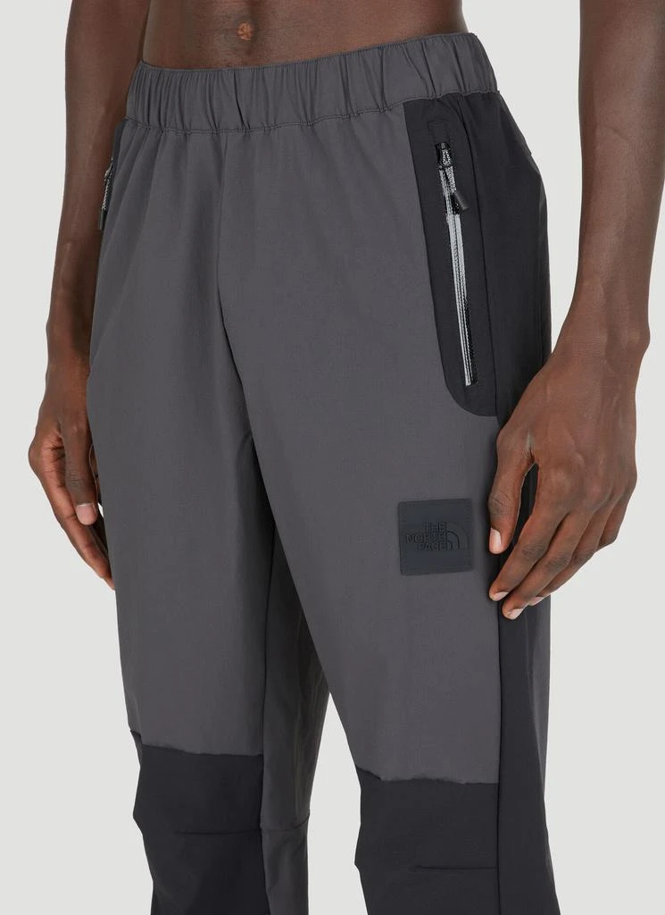 商品The North Face|Lightweight Shell Suit Pants,价格¥540,第5张图片详细描述