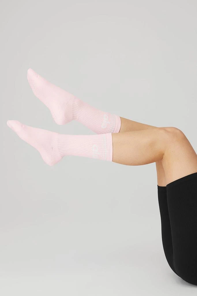 商品Alo|Women's Throwback Barre Sock - Powder Pink/White,价格¥225,第4张图片详细描述