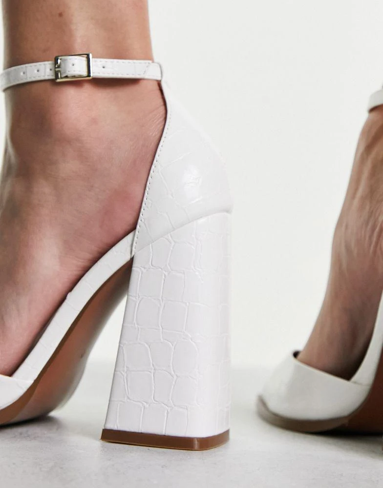 商品ASOS|ASOS DESIGN Pyra square toe block heeled shoes in white croc,价格¥235,第3张图片详细描述