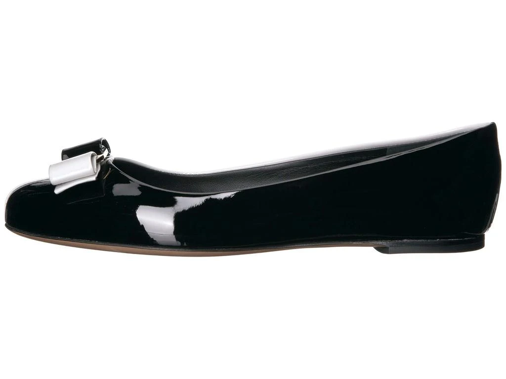 商品Salvatore Ferragamo|Varina Flat,价格¥1977,第4张图片详细描述