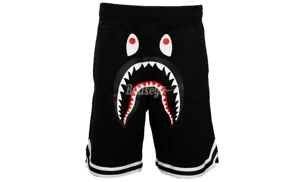 BAPE Camo Shark Shorts Black商品第1张图片规格展示