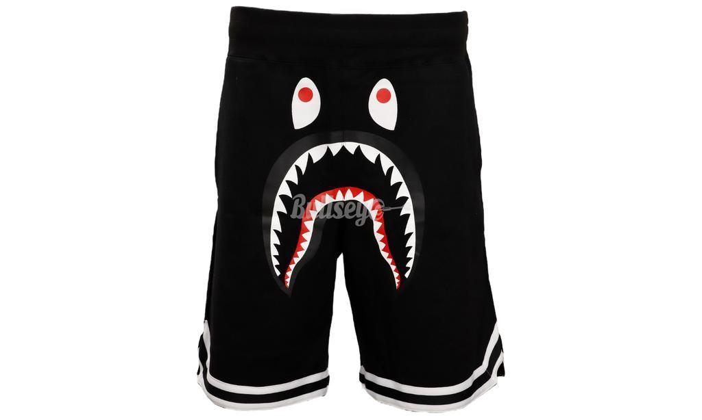 商品Bape|BAPE Camo Shark Shorts Black,价格¥2442,第1张图片