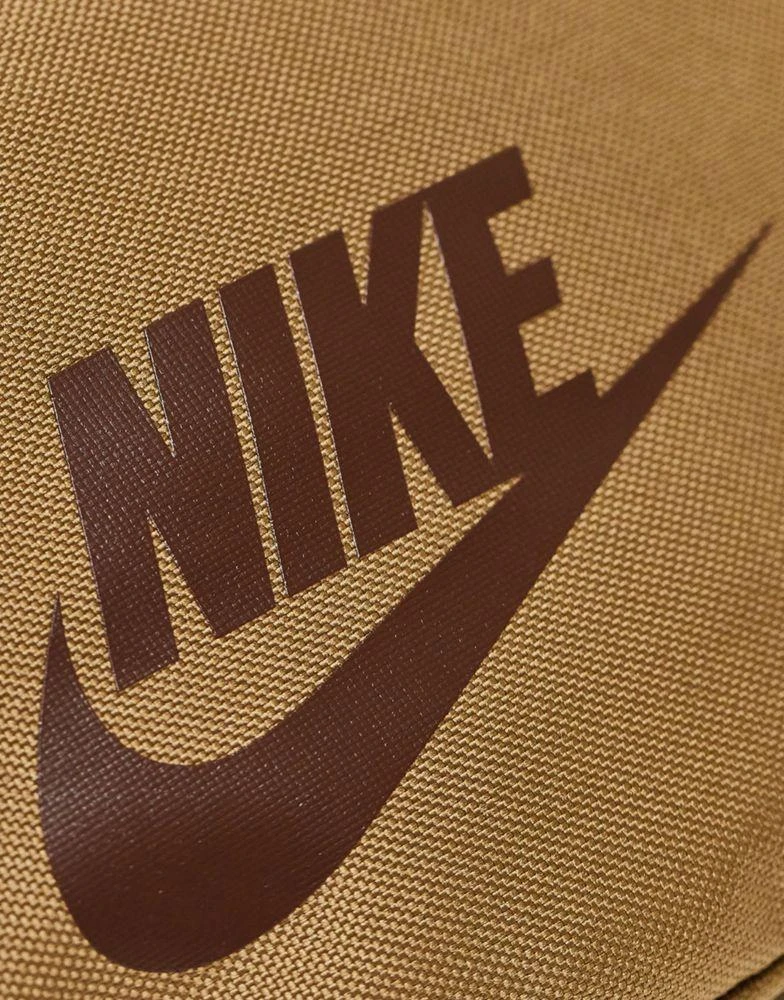 商品NIKE|Nike Heritage waist pack in driftwood with dark brown logo,价格¥171,第3张图片详细描述
