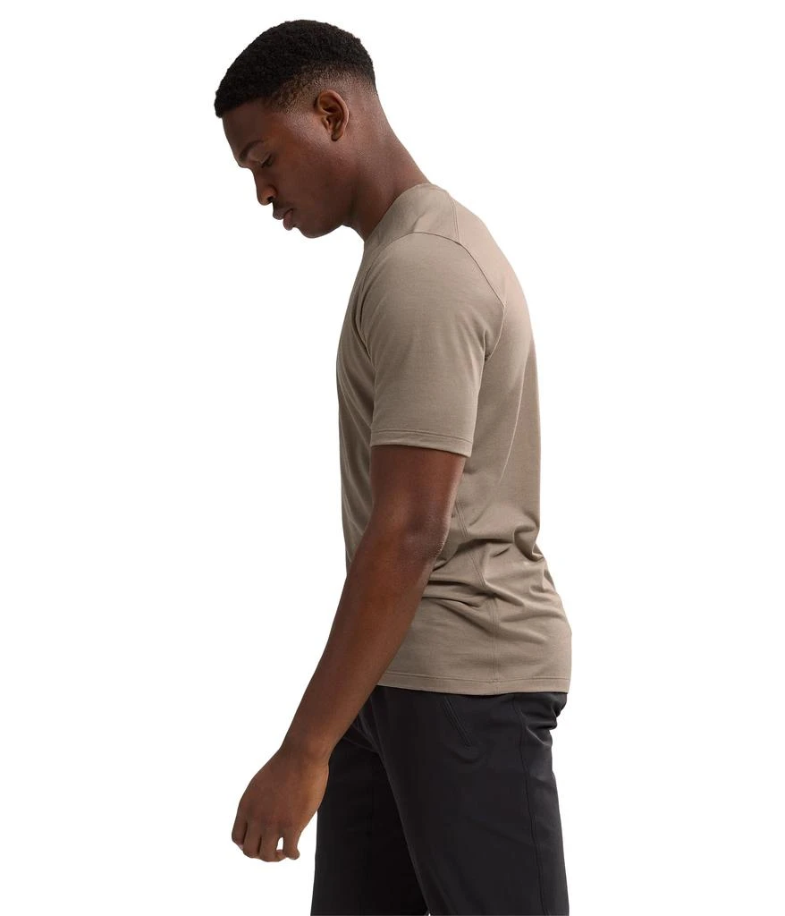 商品Arc'teryx|Ionia Merino Wool Arc'Word Short Sleeve,价格¥725,第3张图片详细描述