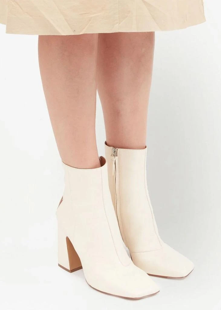 商品MAISON MARGIELA|Maison Margiela White 4 Stitches Decortiques Ankle Boots,价格¥3899,第4张图片详细描述