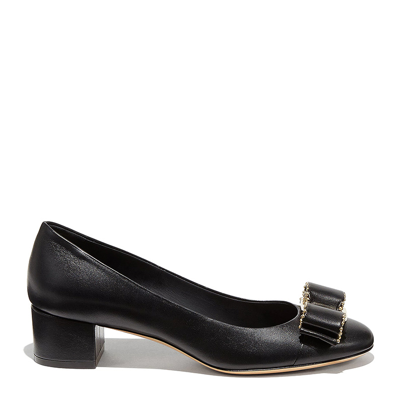Salvatore Ferragamo 菲拉格慕 女士黑色蝴蝶扣低跟单鞋 01-N555-691366商品第1张图片规格展示