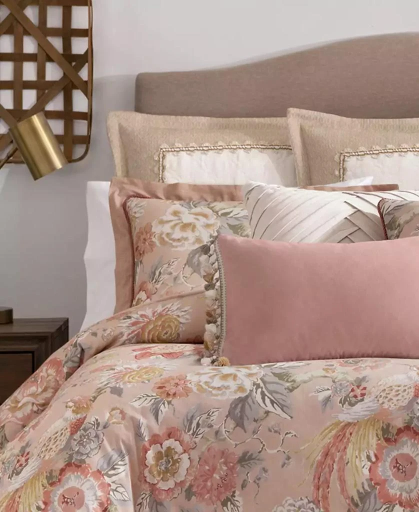 商品Rose Tree|Audrey Pleated Velvet Decorative Pillow, 20" x 20",价格¥377,第3张图片详细描述