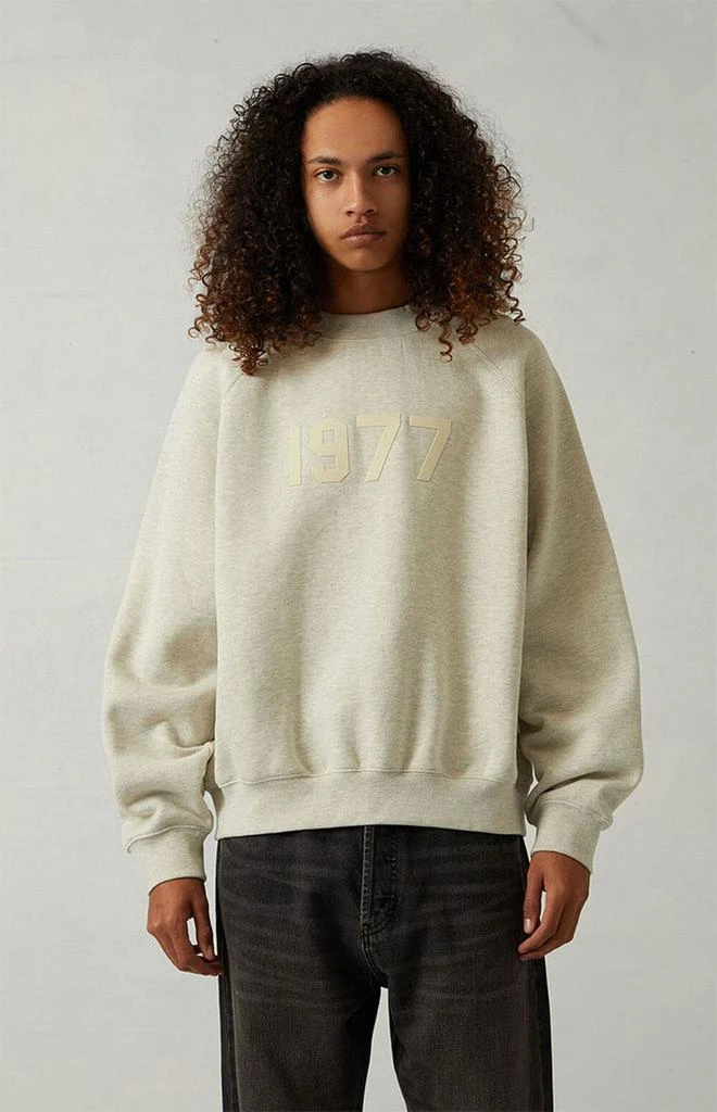 商品Essentials|Light Oatmeal Crew Neck Sweatshirt,价格¥502,第2张图片详细描述