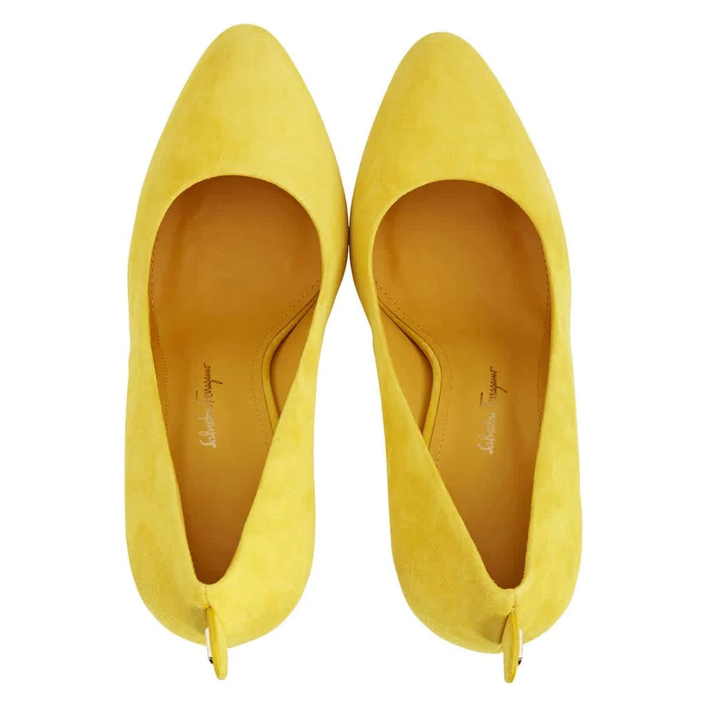 商品Salvatore Ferragamo|Salvatore Ferragamo Ladies Yellow Suede Gancini Pumps,价格¥1218,第3张图片详细描述