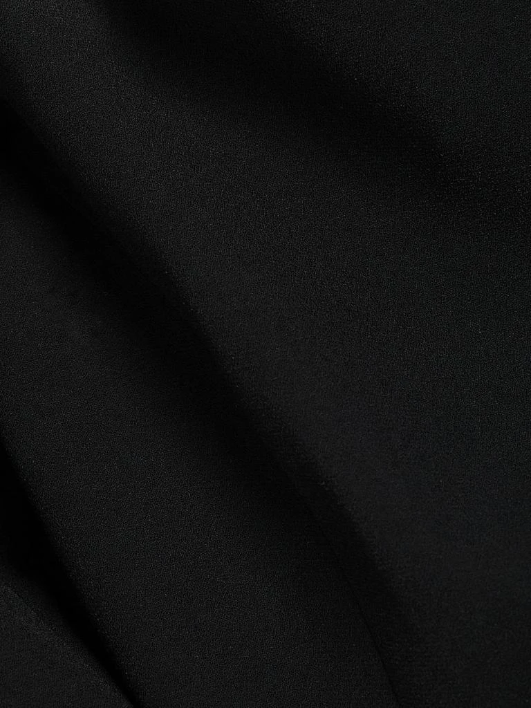 Curved Off-The-Shoulder Gown 商品