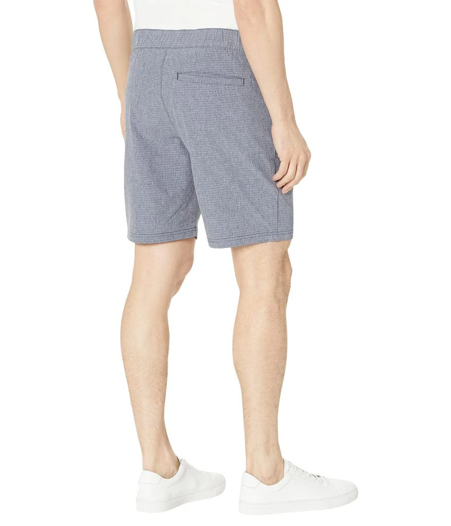 商品Oakley|Adventure 19" Chino Shorts,价格¥338,第2张图片详细描述