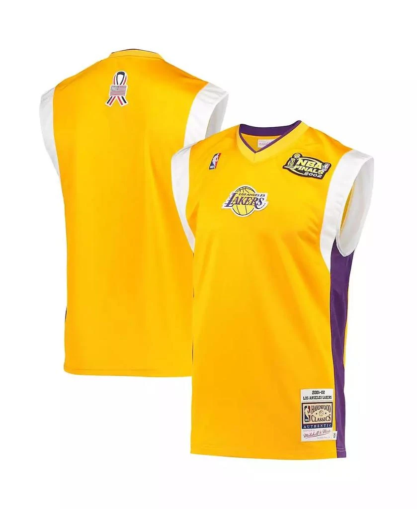商品Mitchell & Ness|Men's Gold Los Angeles Lakers 2002 NBA Finals Hardwood Classics On-Court Authentic Sleeveless Shooting Shirt,价格¥943,第1张图片