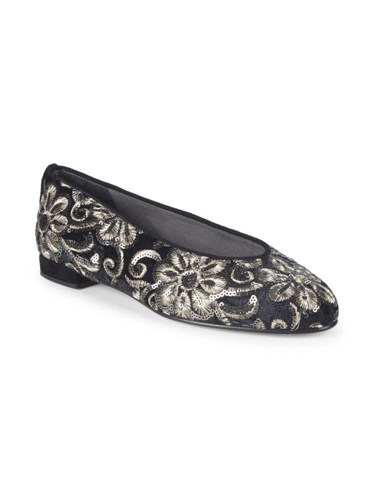 商品Stuart Weitzman|Embellished Velvet Flats,价格¥1341,第2张图片详细描述