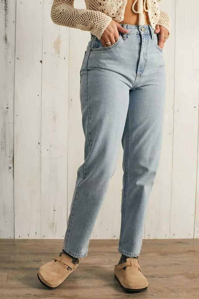 商品BDG|BDG Recycled Light Mom Jean,价格¥527,第2张图片详细描述