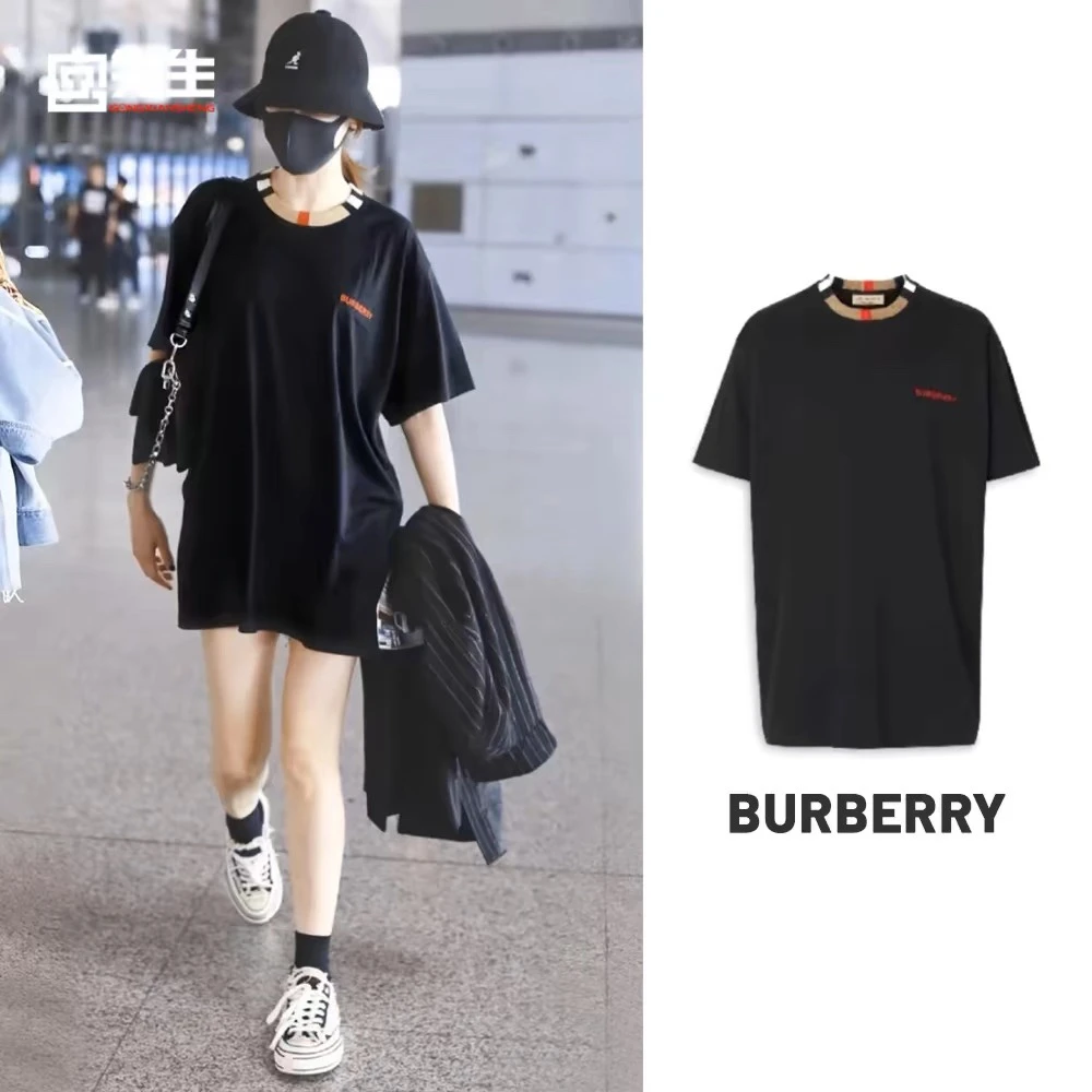 商品Burberry|BURBERRY/博柏利 男女同款 情侣款黑色棉质经典格纹圆领红徽标T恤80781141明星热巴同款,价格¥762,第1张图片