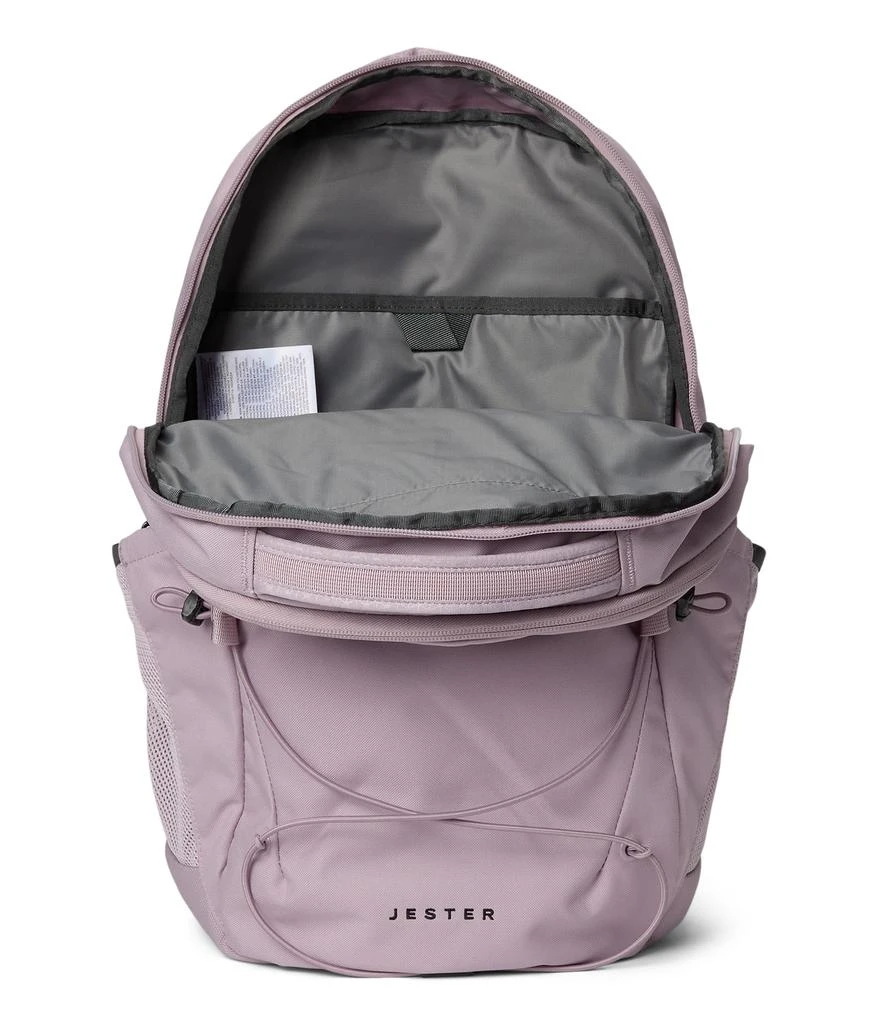 商品The North Face|Women's Jester Backpack,价格¥609,第3张图片详细描述