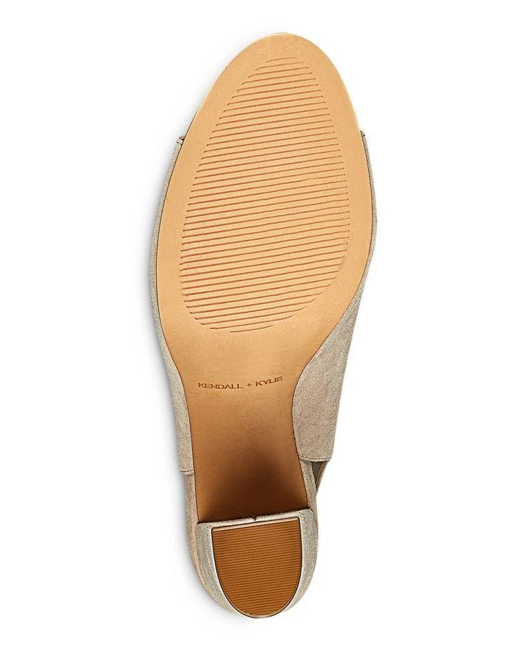 商品KENDALL and KYLIE|Women's Elaine Zip Front Block Heel Sandals,价格¥581,第5张图片详细描述