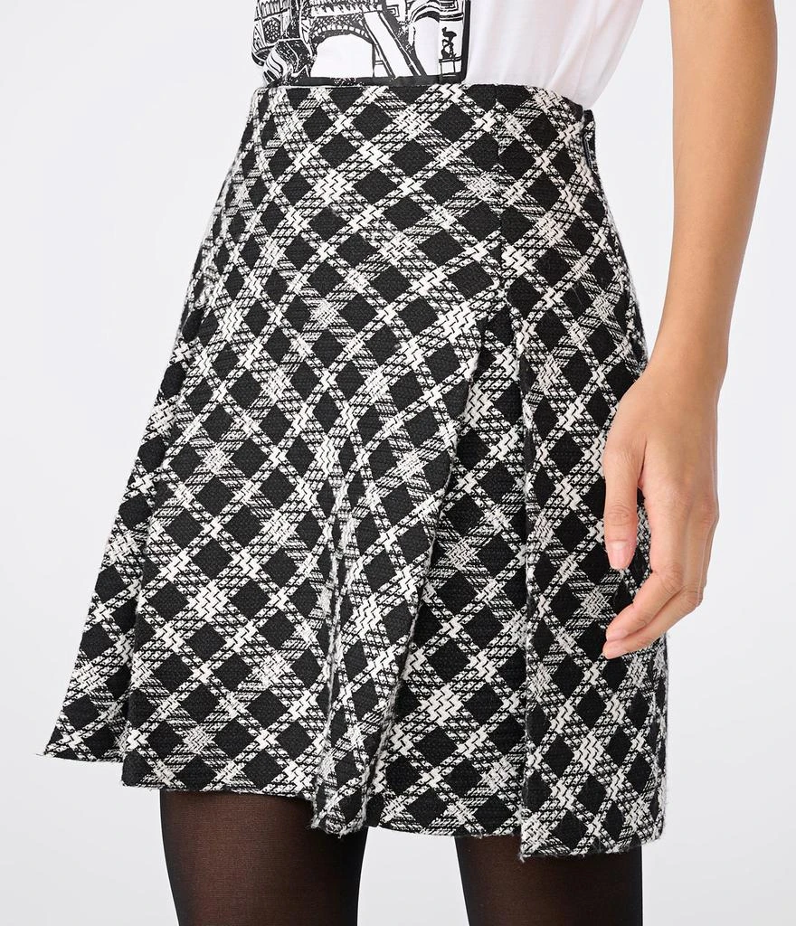 商品Karl Lagerfeld Paris|TWEED FLARED MINI SKIRT,价格¥570,第3张图片详细描述