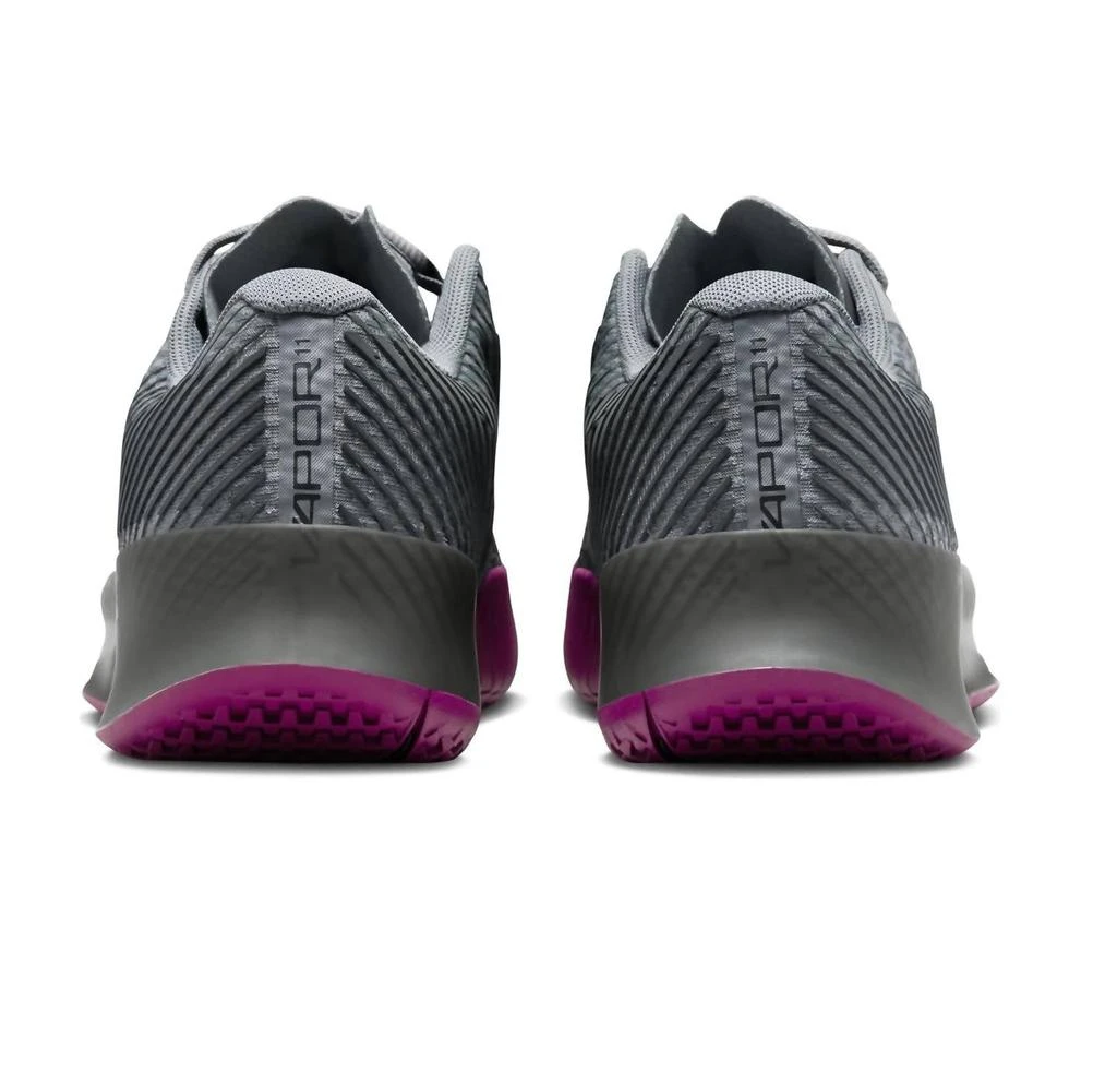商品NIKE|Nike - Men's Air Zoom Vapor 11 Hard Court Tennis Shoes,价格¥1023,第4张图片详细描述