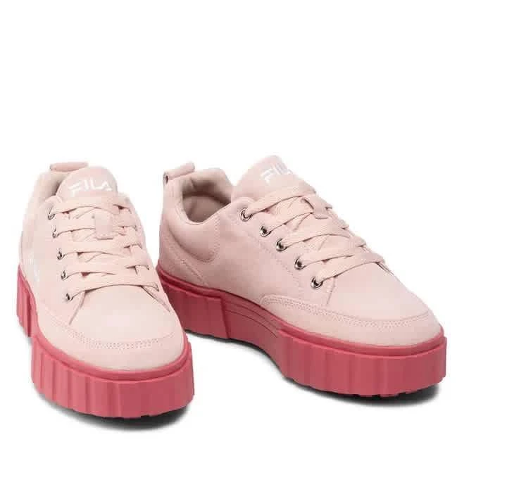 商品Fila|Ladies Peach Blush Sandblast Low-Top Sneakers,价格¥413,第3张图片详细描述