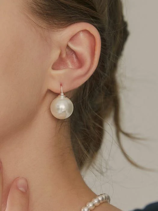 商品HEI|Kettle Bell Earring,价格¥410,第2张图片详细描述