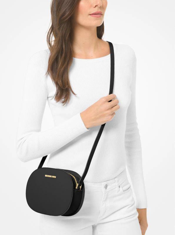 商品Michael Kors|Jet Set Travel Medium Saffiano Leather Crossbody Bag,价格¥600,第3张图片详细描述