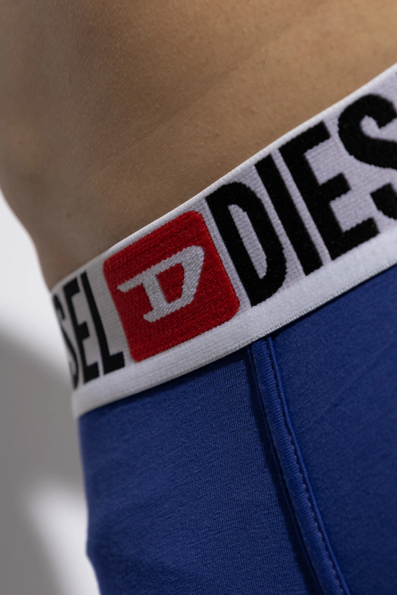 商品【商品预售7天】 Diesel|Diesel 男士内裤 UMBXDAMIENFIVEPACK00SUAG0DDAIE6826 蓝色,价格¥471 描述