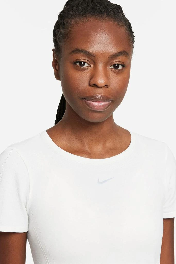 商品NIKE|Dri-FIT ADV Aura Short-Sleeve Top - White,价格¥556,第3张图片详细描述