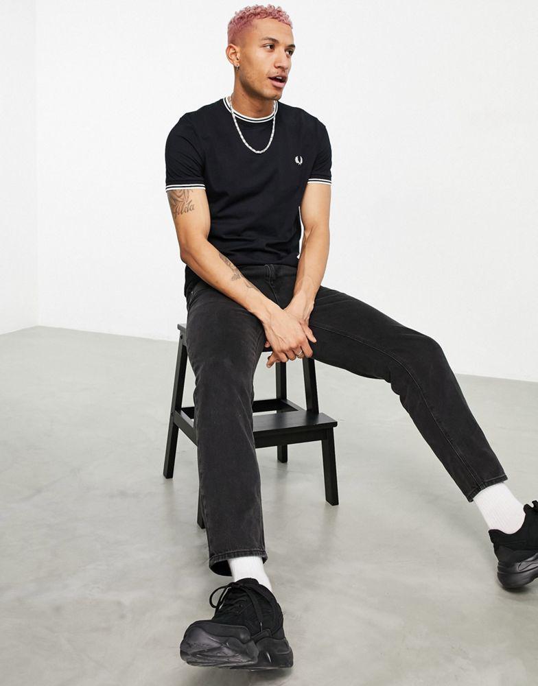 商品Fred Perry|Fred Perry twin tipped t-shirt in black,价格¥393,第6张图片详细描述