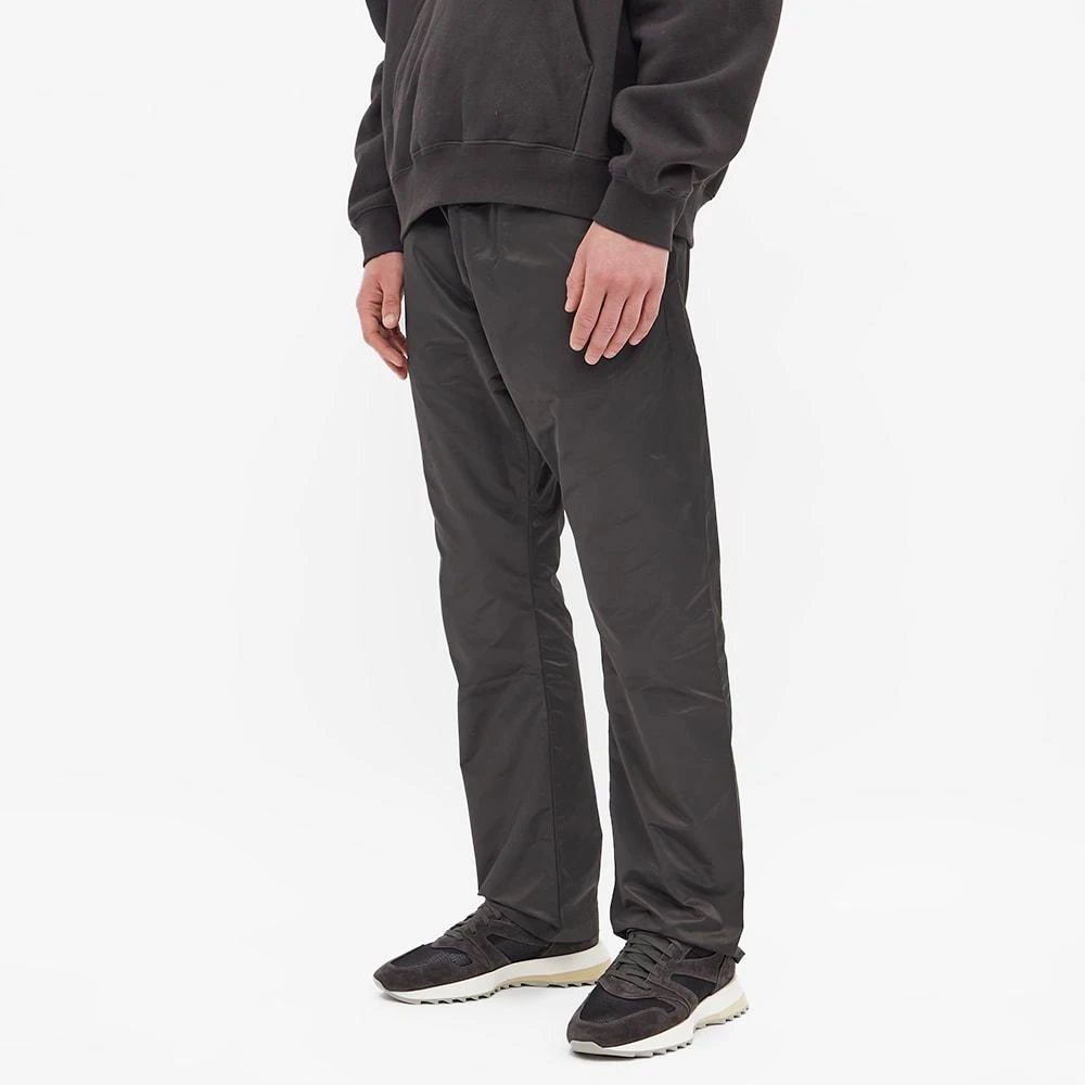 商品Essentials|Fear of God ESSENTIALS Relaxed Trouser - Iron,价格¥916,第2张图片详细描述