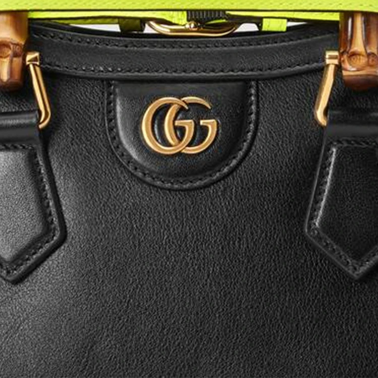 商品[国内直发] Gucci|古驰 Diana 竹节 戴安娜金标Logo情侣同款 皮革 托特包Tote包购物袋手提单肩斜挎包 迷你 男女同款 黑色,价格¥16073,第9张图片详细描述