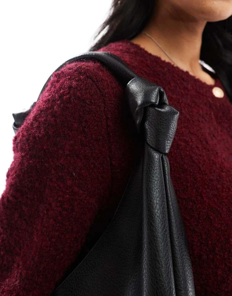 商品Stradivarius|Stradivarius knot detail shoulder bag in black,价格¥268,第2张图片详细描述