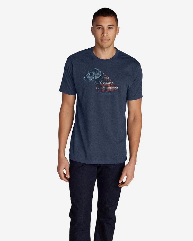 商品Eddie Bauer|Men's Graphic T-Shirt - Flagrador Retriever,价格¥149,第1张图片