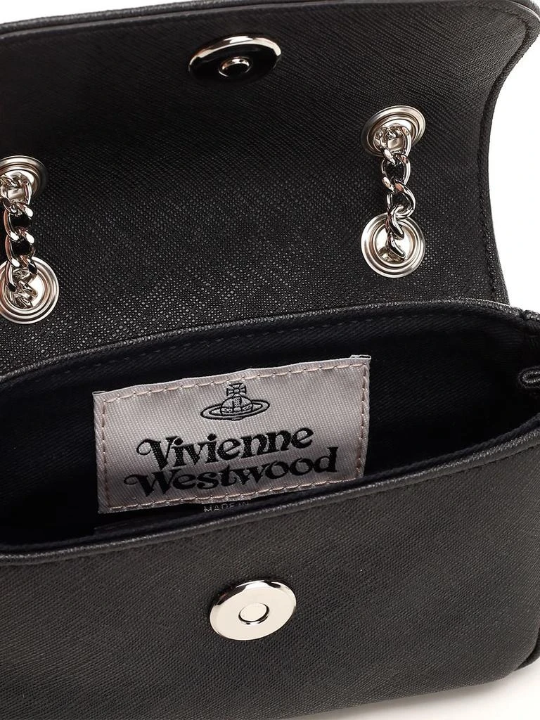 商品Vivienne Westwood|Vivienne Westwood Logo Plaque Small Saffiano Chain Purse,价格¥1394,第4张图片详细描述