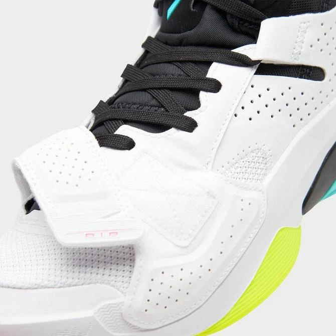 商品Jordan|Big Kids&rsquo; Jordan Zion 2 Basketball Shoes,价格¥449,第3张图片详细描述