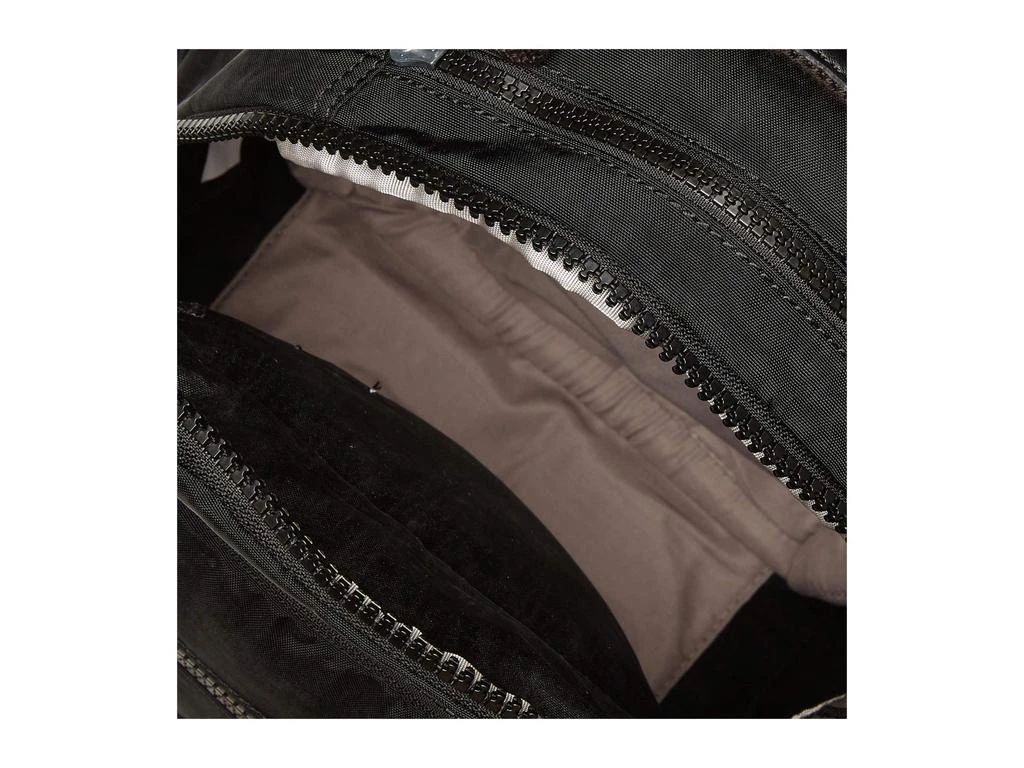商品Kipling|Seoul Small Backpack,价格¥485,第5张图片详细描述