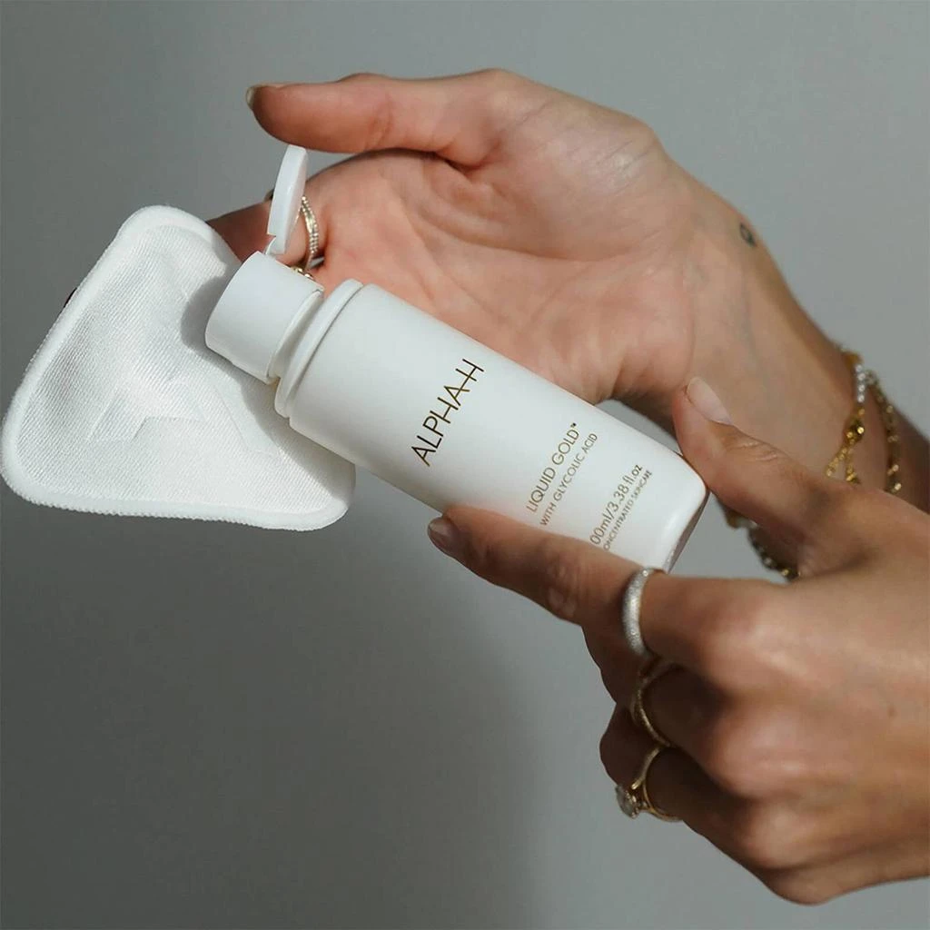 商品The Hut|Alpha-H Liquid Gold Exfoliating Treatment with Glycolic Acid 100ml,价格¥314,第3张图片详细描述
