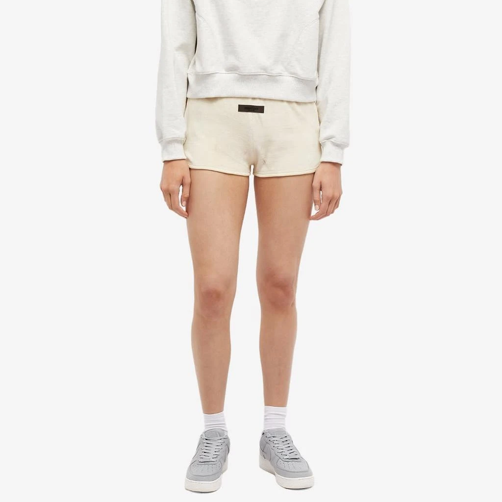 商品Essentials|Fear of God ESSENTIALS Velour Shorts - Egg Shell,价格¥313,第2张图片详细描述